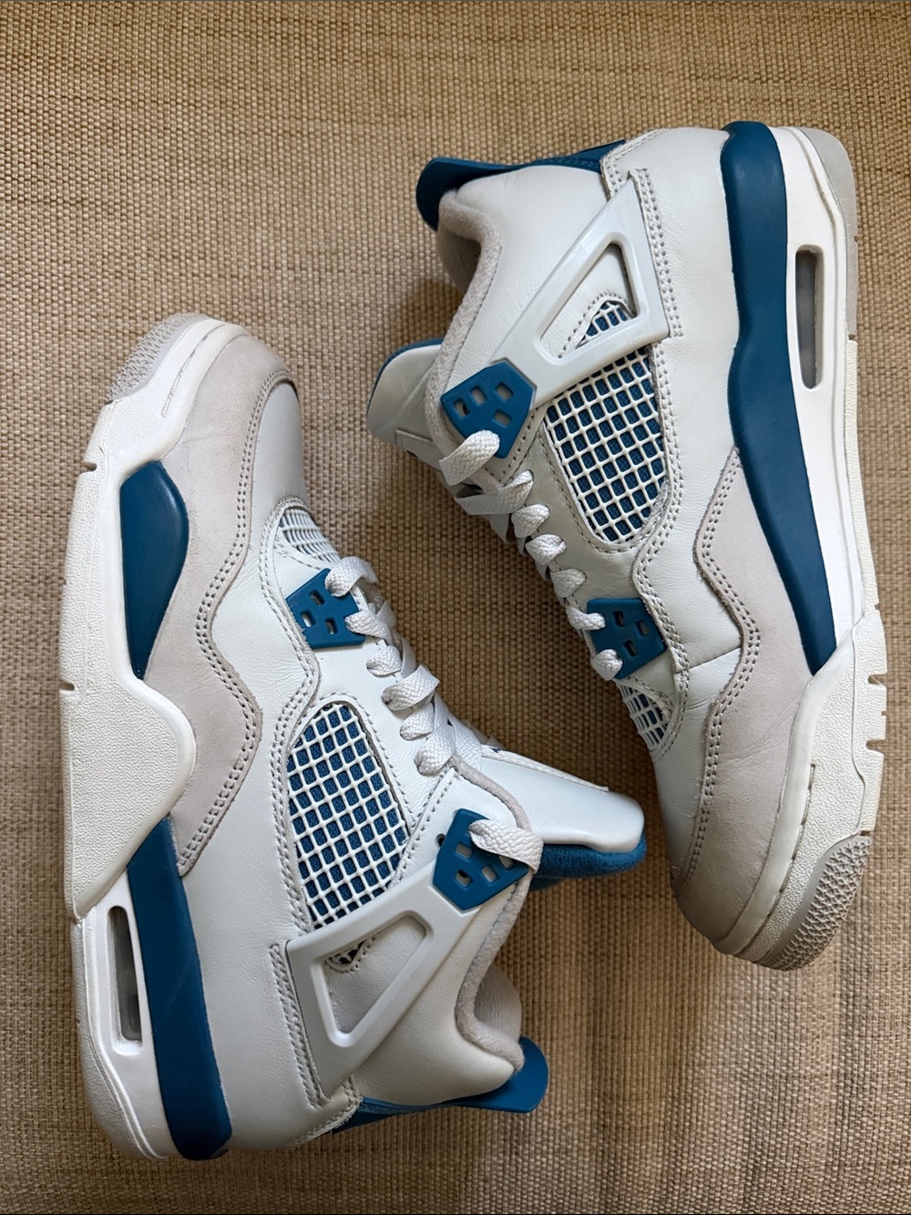 Nike Air Jordan 4 Retro Military Blue GS White Blue Sneakers Size6.5Y HF4281-141 - Picture 9 of 14